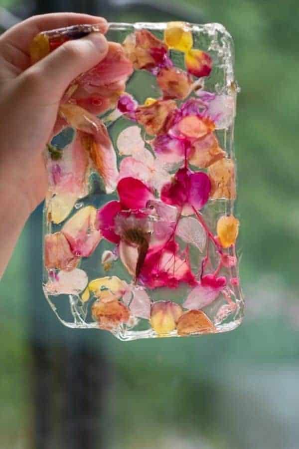 GELATIN FLOWER SUNCATCHER