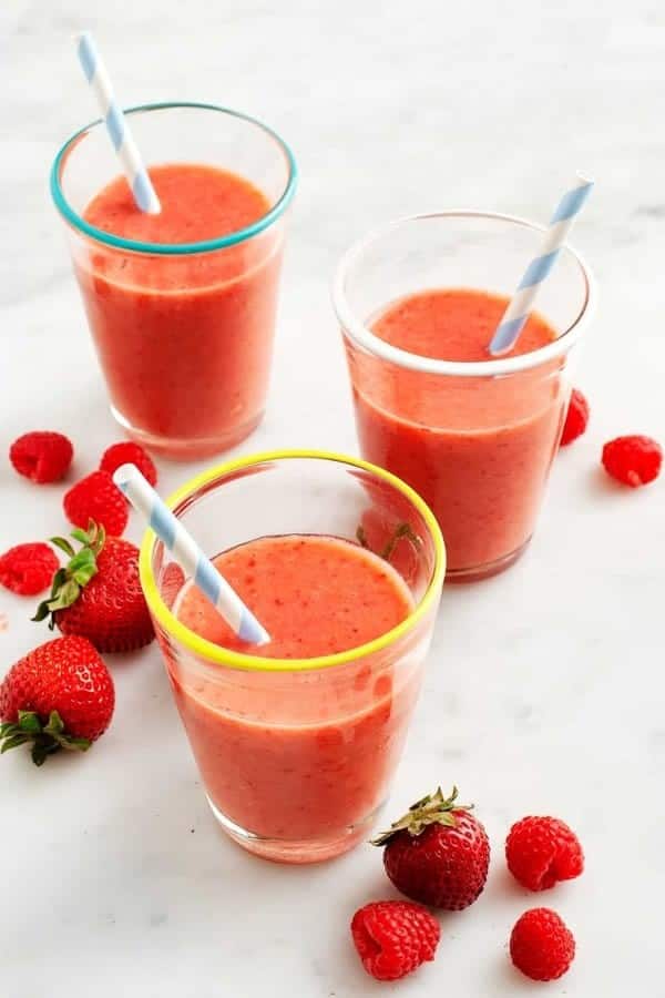 STRAWBERRY BANANA SMOOTHIE