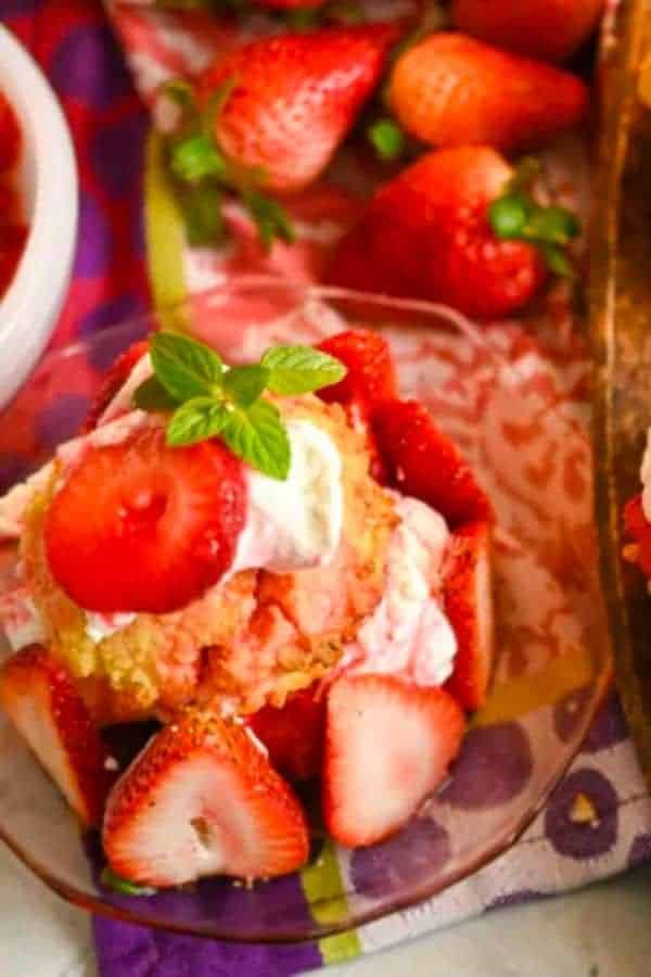 KETO STRAWBERRY SHORTCAKE