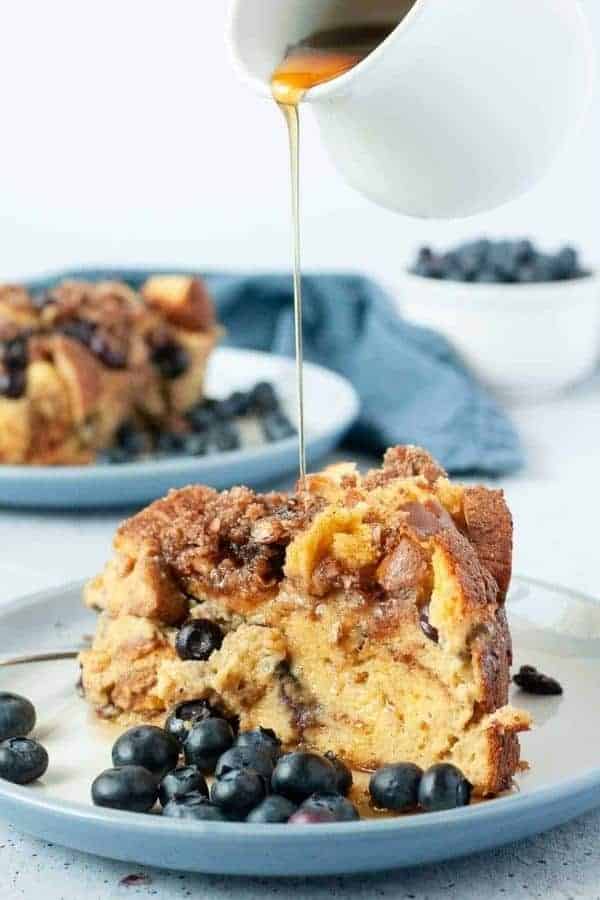 SLOW COOKER BLUEBERRY FRENCH TOAST