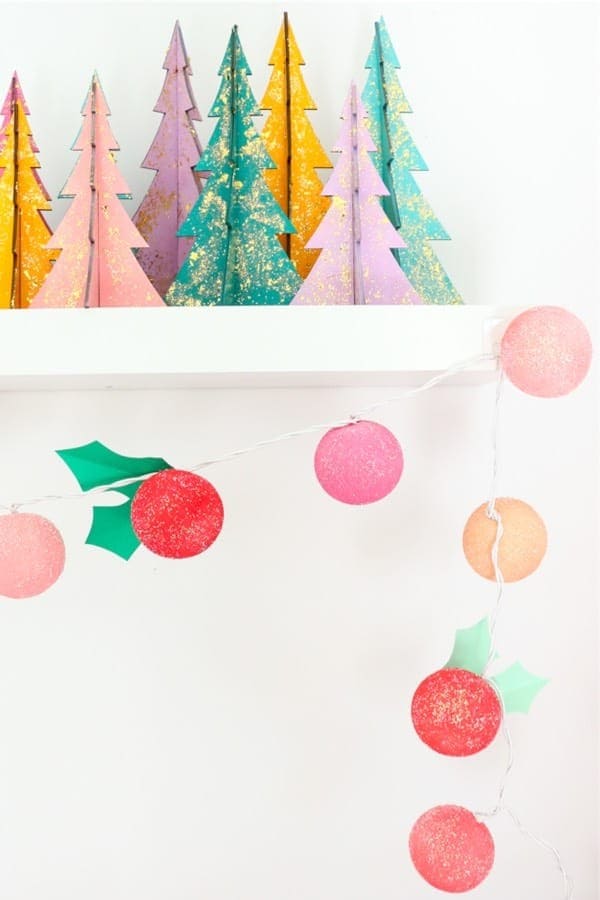 Holly Light Bulb Garland