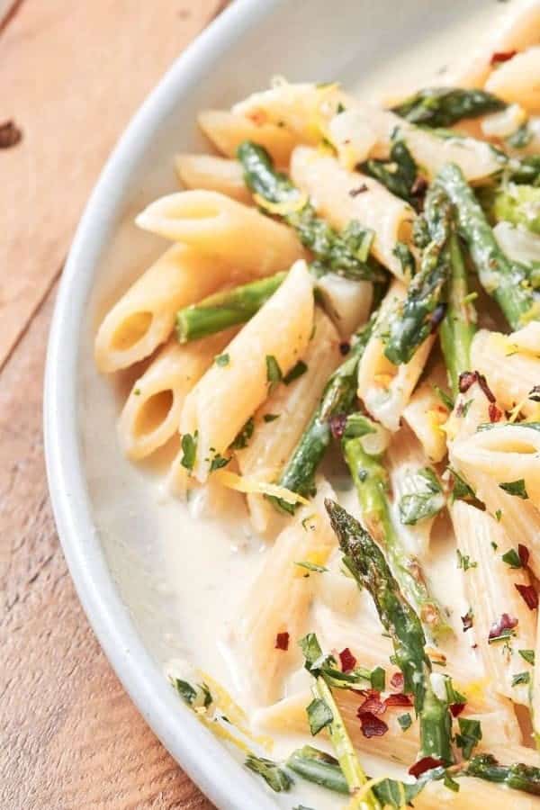 LEMONY ASPARAGUS PASTA