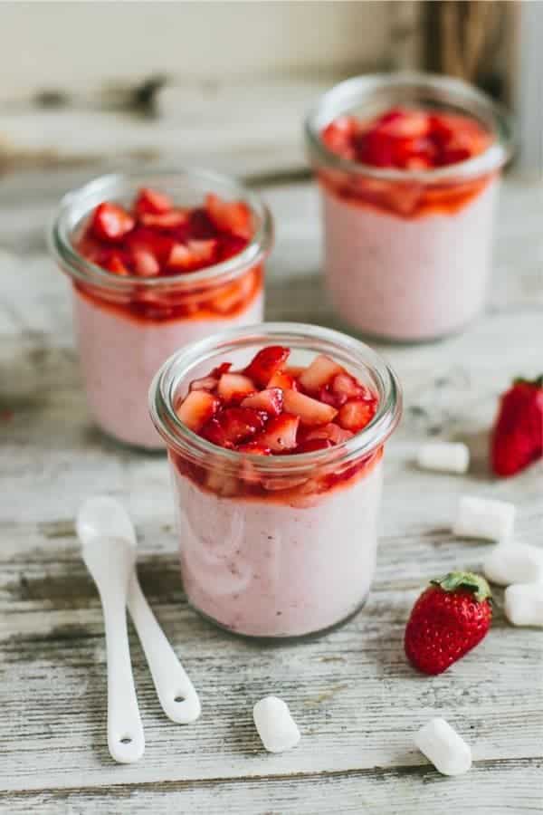 Marshmallow Strawberry Mousse