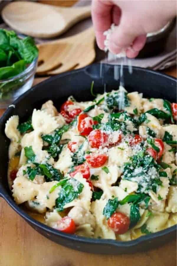 Skillet Chicken Alfredo Pasta