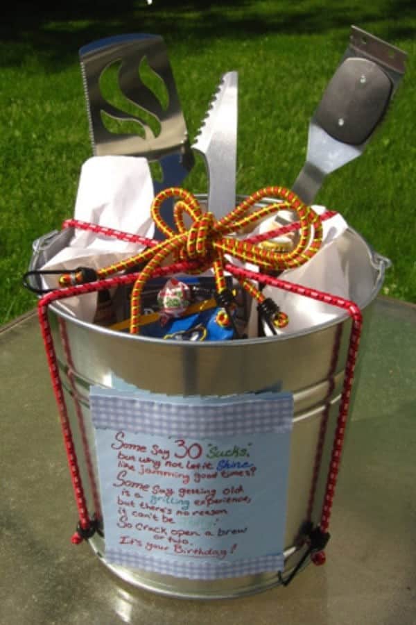 DIY MANLY GIFT BASKET