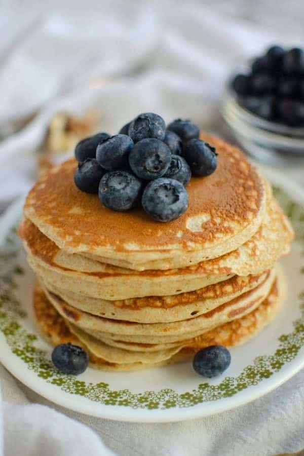 GREEK YOGURT PANCAKES