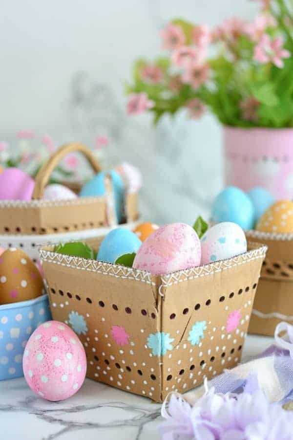 EMBROIDERED CARDBOARD BASKET