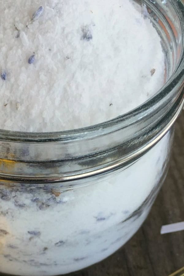 DIY LAVENDER-LEMON FOOT SOAK