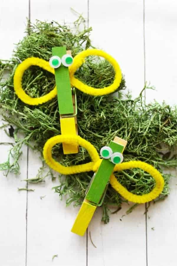 Easy Clothespin Firefly Craft for Kids