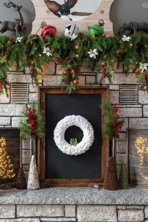 DIY WINTER LOOP YARN WREATH