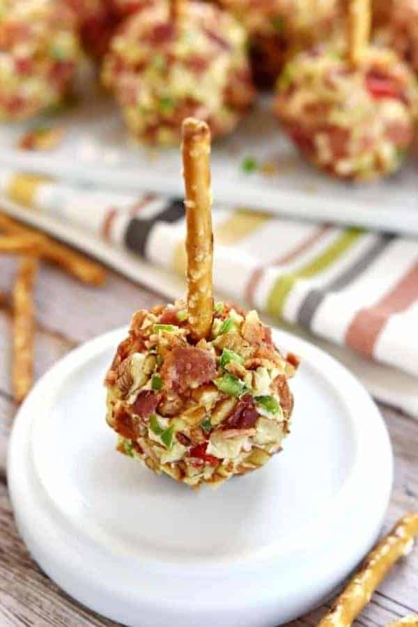 PIMENTO CHEESE & BACON MINI CHEESE BALL BITES