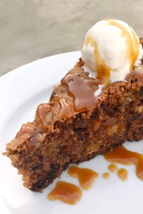 APPLE SPICE CAKE