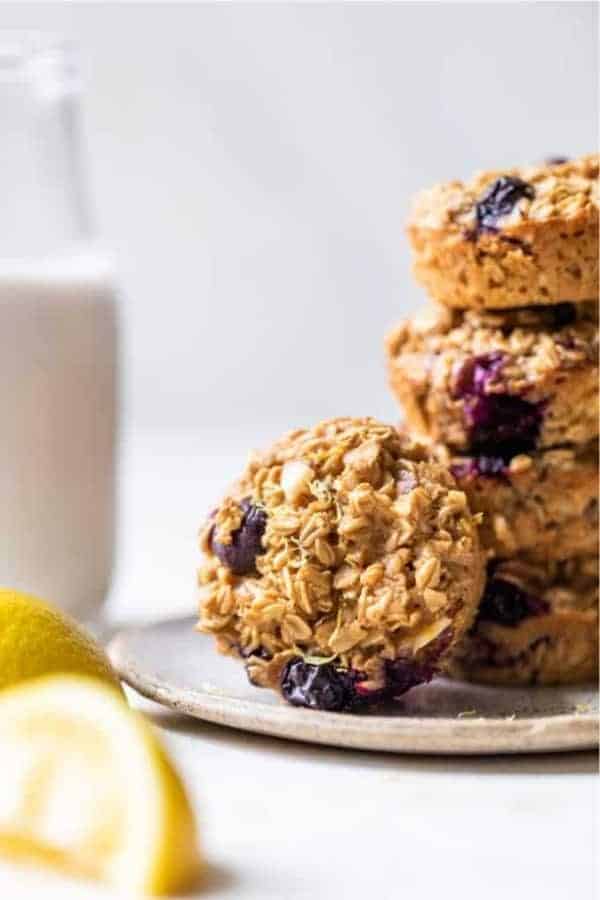 Baked Blueberry Lemon Oatmeal Muffin Cups