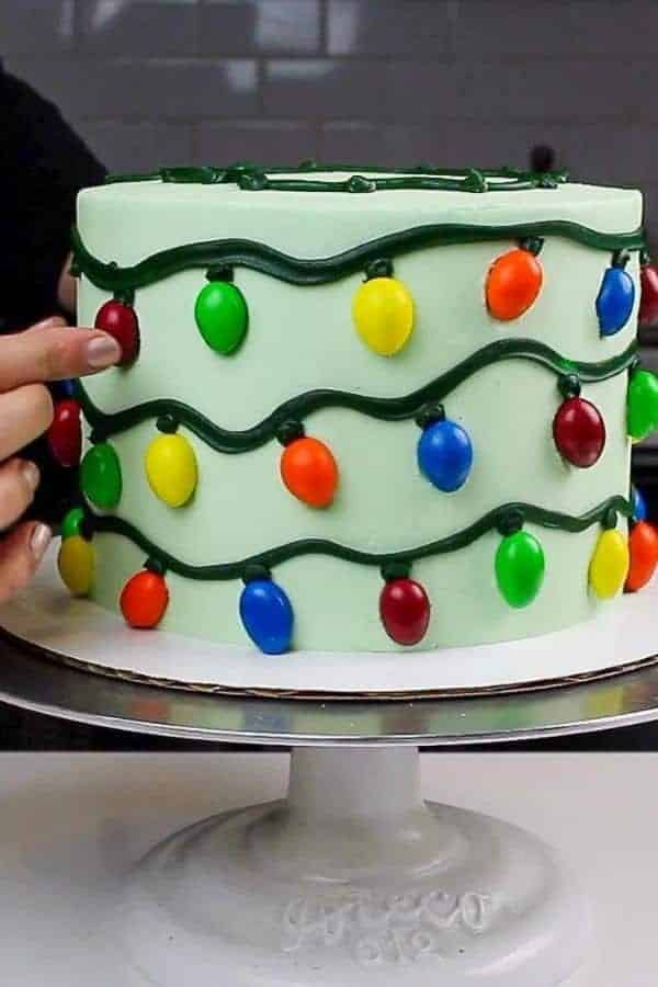 CHRISTMAS LIGHTS CAKE