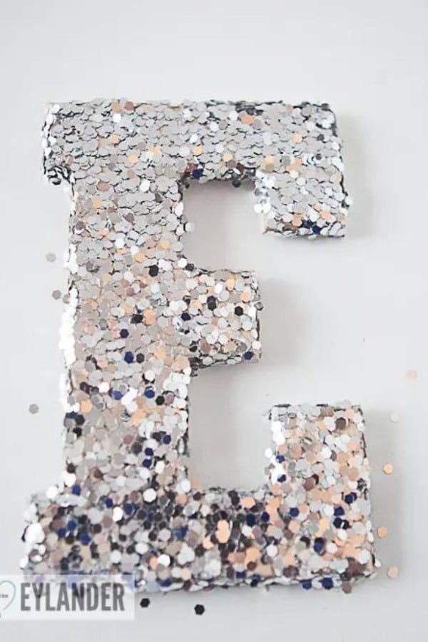 MONOGRAM GLITTER MAGNET