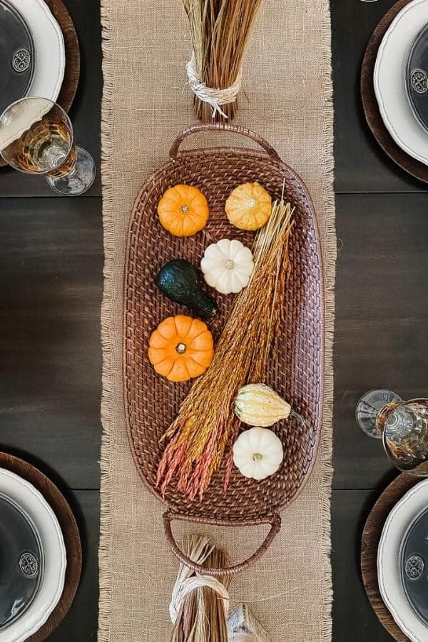 SIMPLE FALL TABLE CENTERPIECE