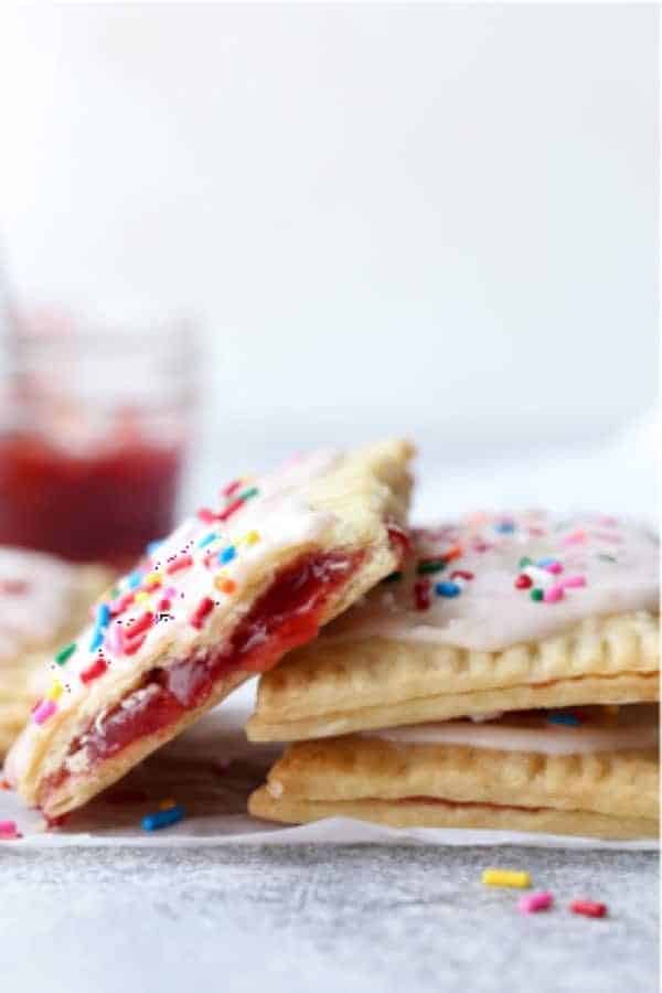 Homemade Strawberry Pop Tarts