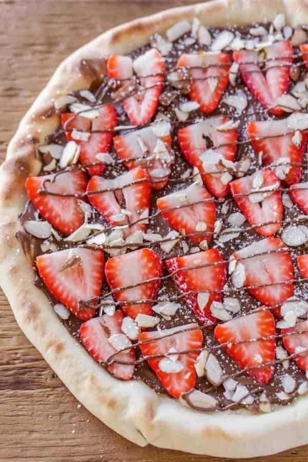 Strawberry Nutella Pizza