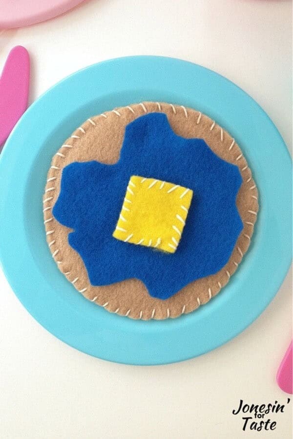 DIY Felt Breakfast Play Food