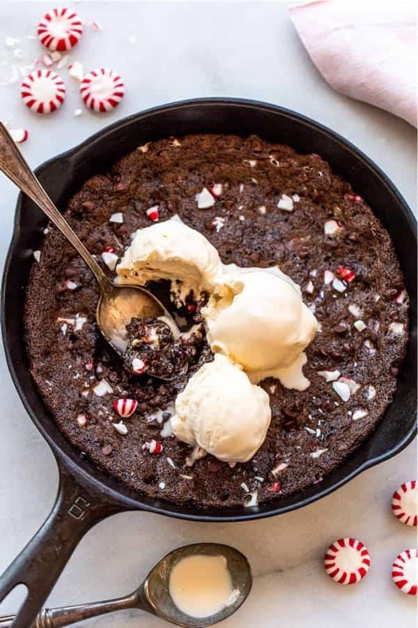 Gluten Free Peppermint Brownie Skillet