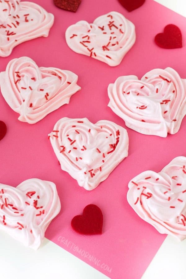 HEART MERINGUE COOKIE