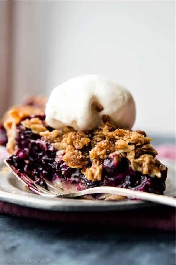 Blueberry Crumble Pie For Thanksgiving