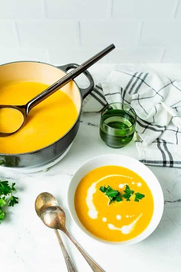 DUTCH OVEN CARROT GINGER SOUP