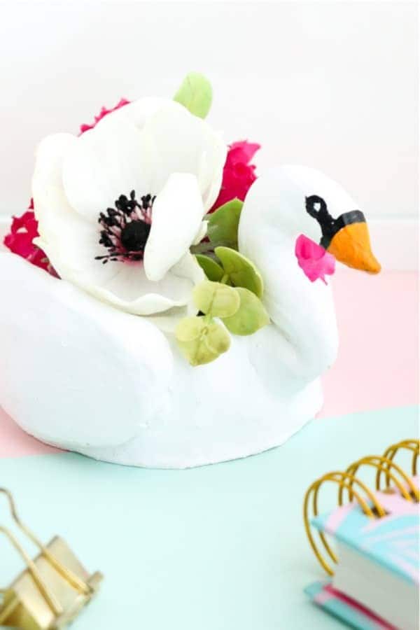 Mini Swan Clay Craft