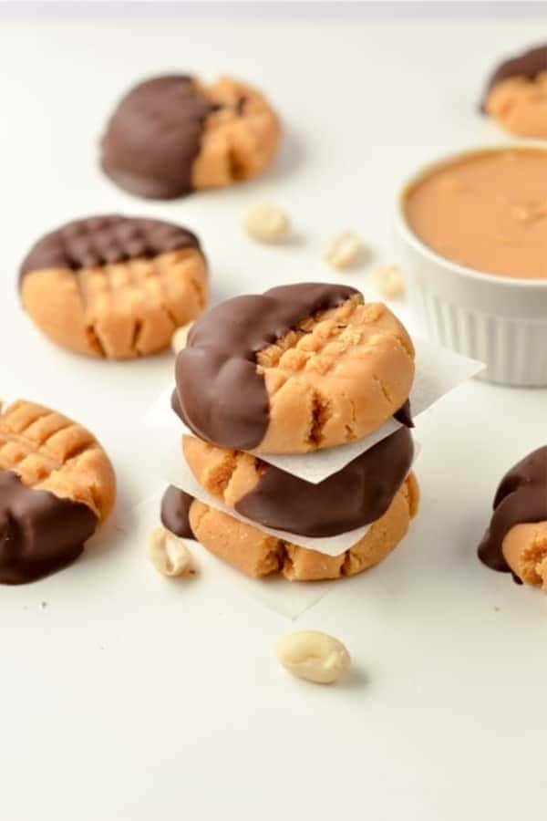 3-ingredient No-Bake Peanut Butter Cookies