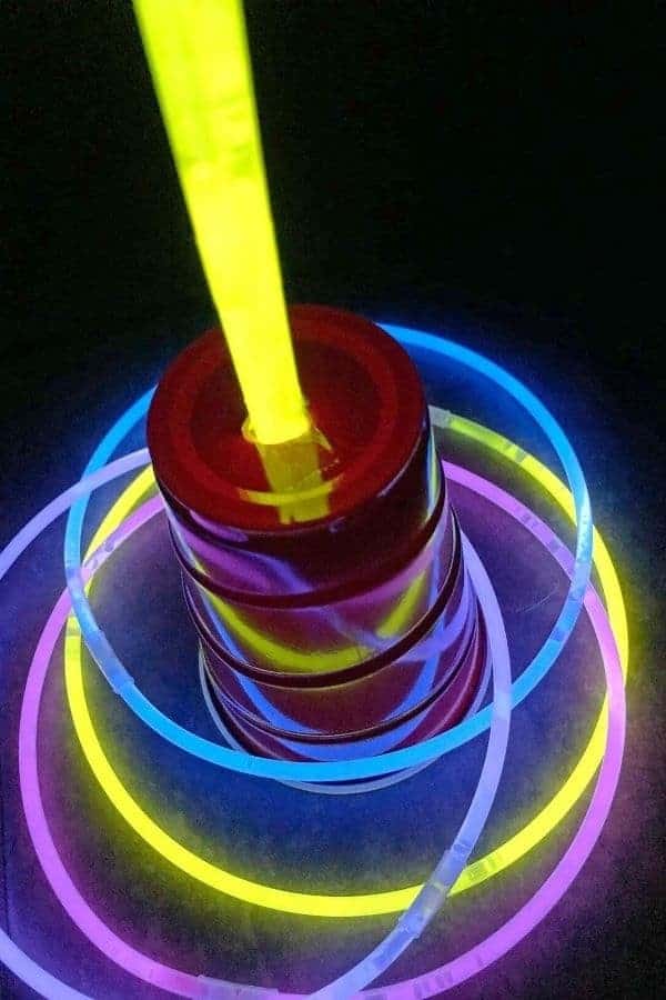 GLOW IN THE DARK RING TOSS