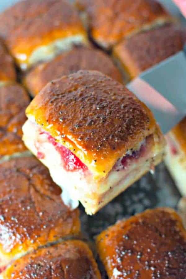 TURKEY CRANBERRY SLIDERS