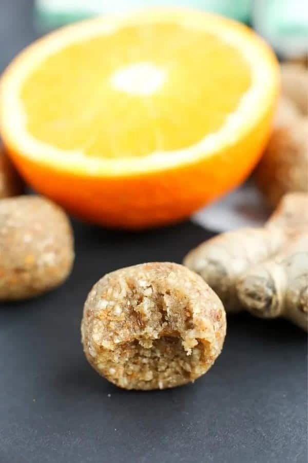 ANTI-INFLAMMATORY GINGER ENERGY BALLS