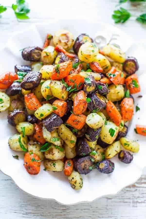 HERB-ROASTED TRI-COLORED CARROTS