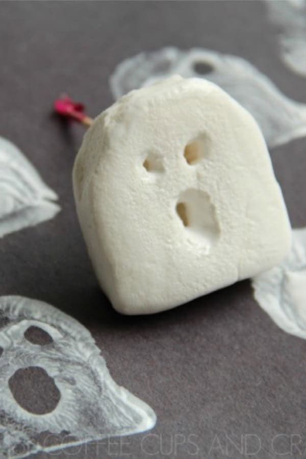 Halloween Marshmallow Ghost Craft