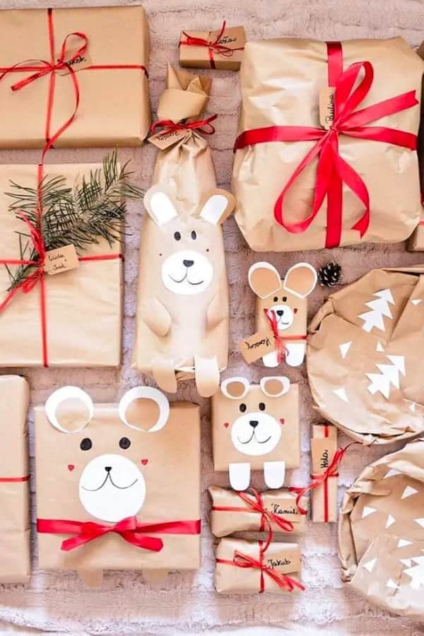 TINY BEAR CHRISTMAS GIFT WRAPPING