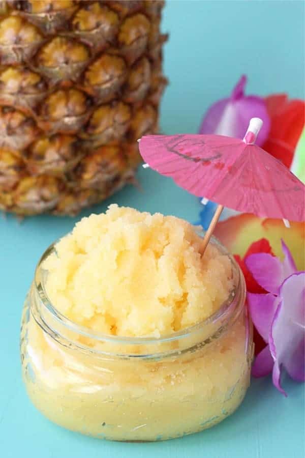 Piña Colada Sugar Scrub & Mini Soaps