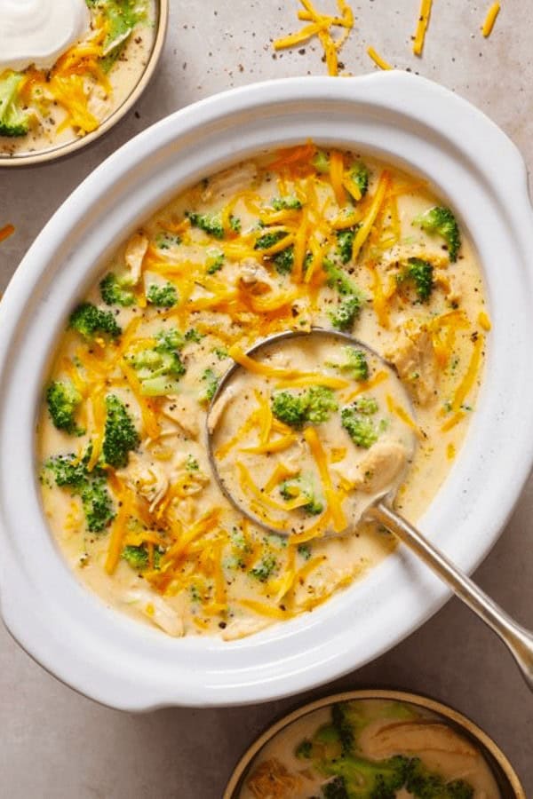 Crock-Pot Cheesy Chicken Broccoli Soup