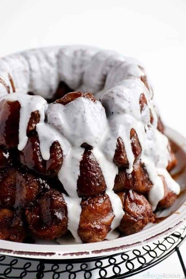 HOMEMADE MONKEY BREAD