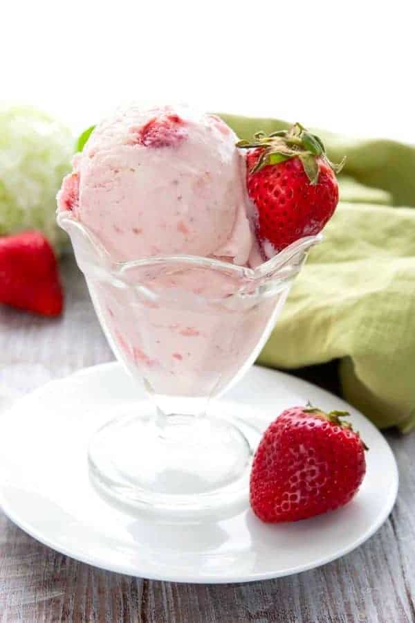 KETO STRAWBERRY ICE CREAM