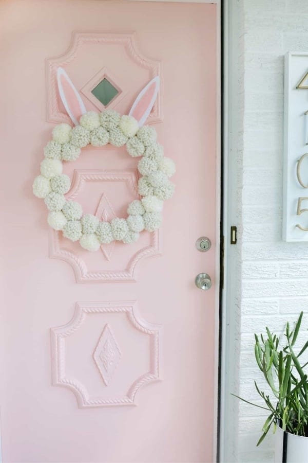 DIY BUNNY POM POM WREATH