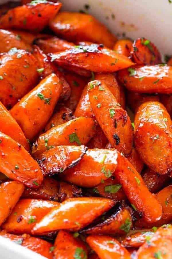 HONEY GARLIC BUTTER ROASTED CARROTS