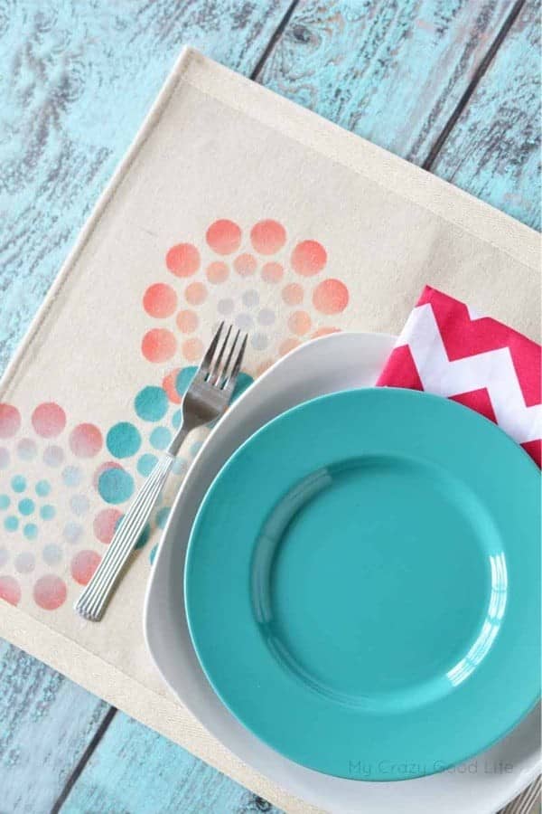 Circle Stencil Placemats Craft