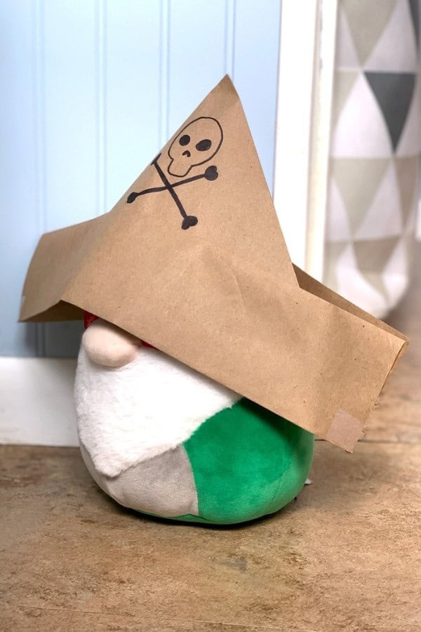 ORIGAMI PIRATE HAT