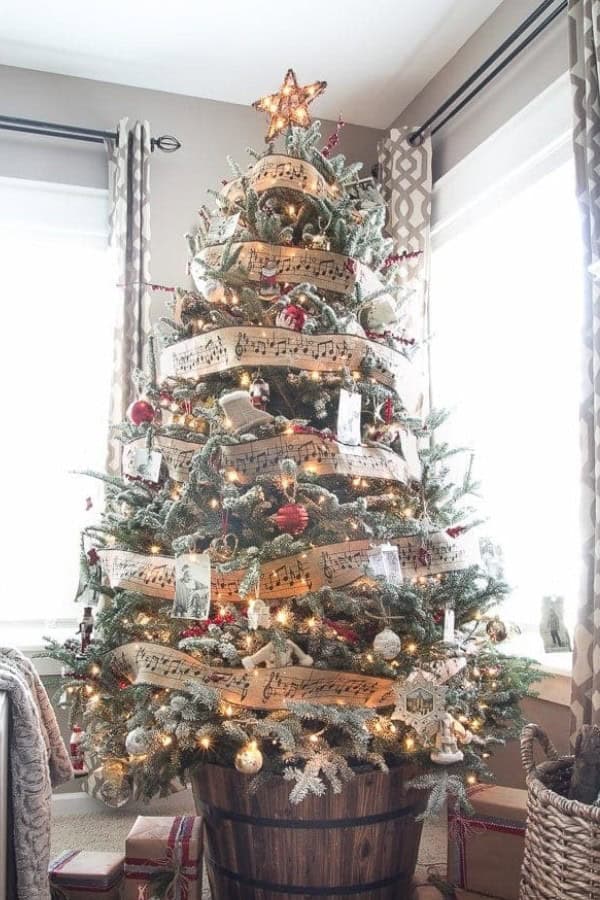 MUSICAL BURLAP RIBBON CHRISTMAS TREE