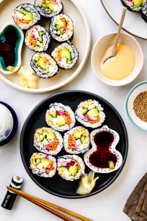 VEGGIE SUSHI ROLLS