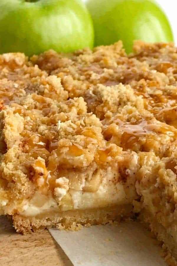 CARAMEL APPLE CHEESECAKES BARS