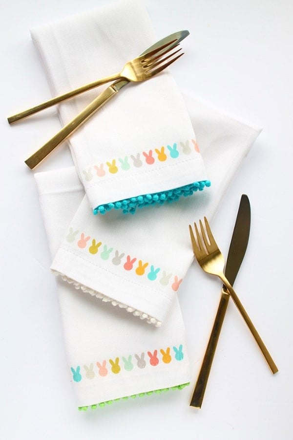 DIY EASTER BUNNY NAPKINS