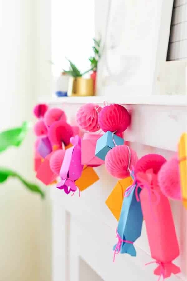 DIY Paper Gift Box Garland