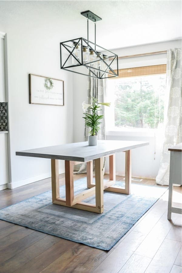 DIY Concrete and Wood Dining Table