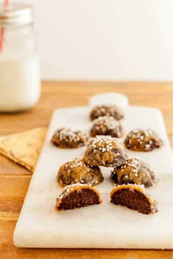 Samoa Fudge Bombs